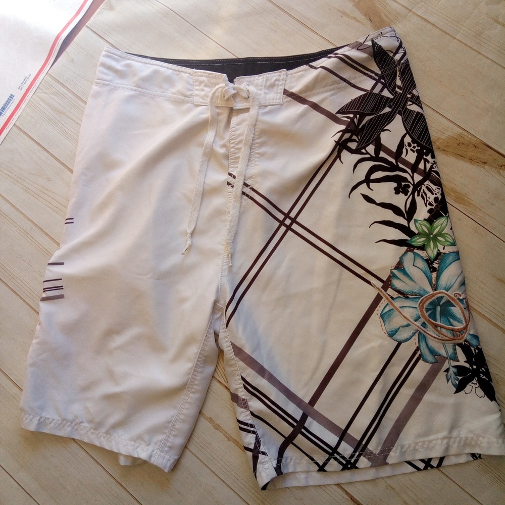3 for 15$ O'Neill beach shorts